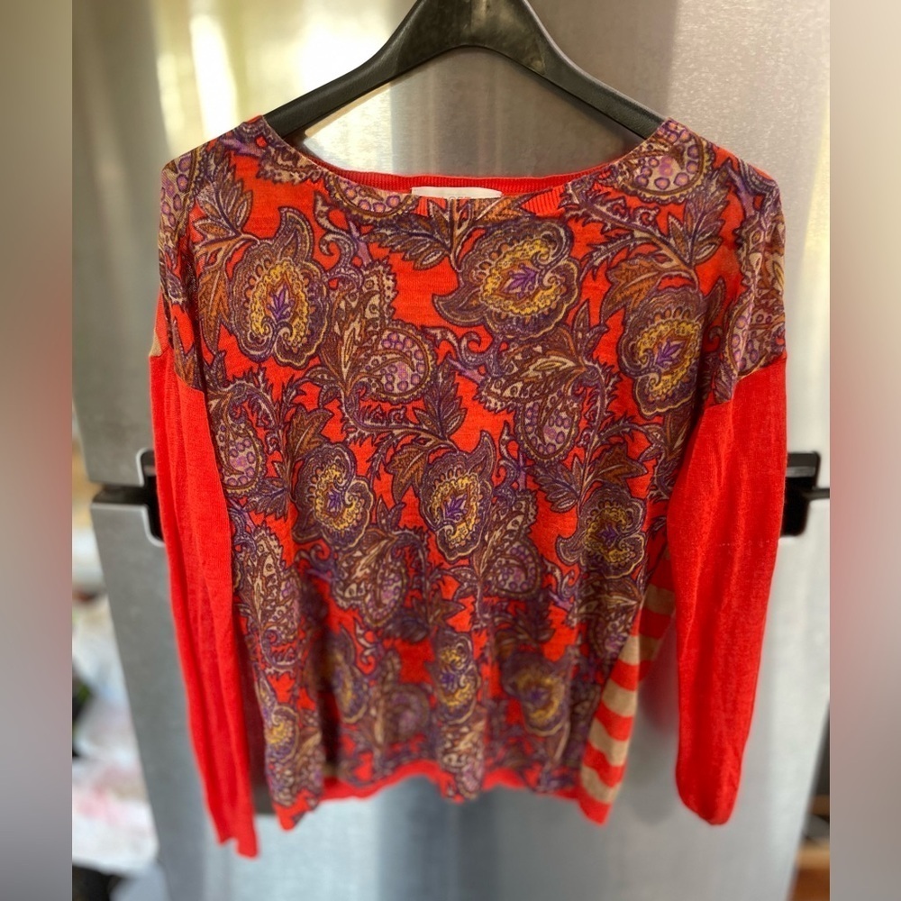 SHEER LOFT ANNE TAYLOR FRONT Paisley front strapped back Sweater‎ Color Block